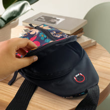 Waterproof Waist Bag, Shoulder Bags USB Charging Earphone Hook Sling Travel Bag (1 Pc / Mix Color)